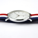 New Casual and Fashion Quartz Watch with Multicolor Nylon Cloth Watchband Wristwatch